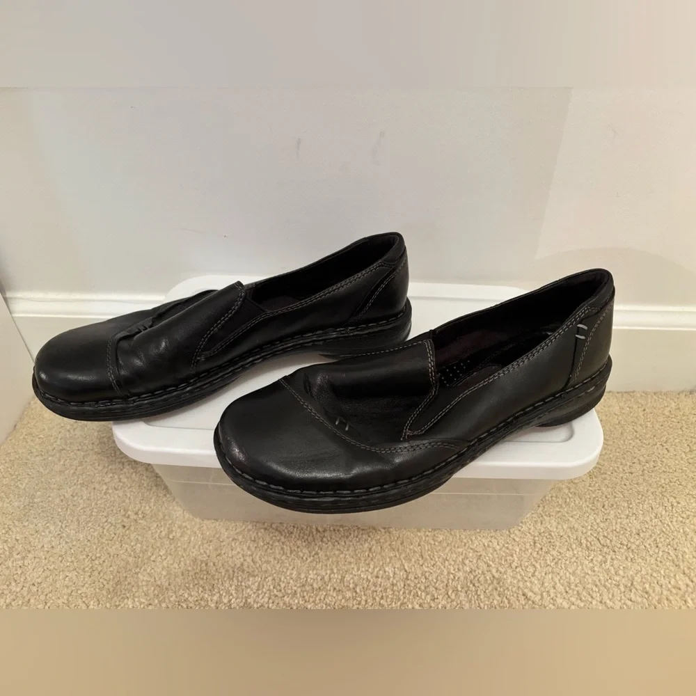 Bass Lorelei black leather slip-on - size 9
